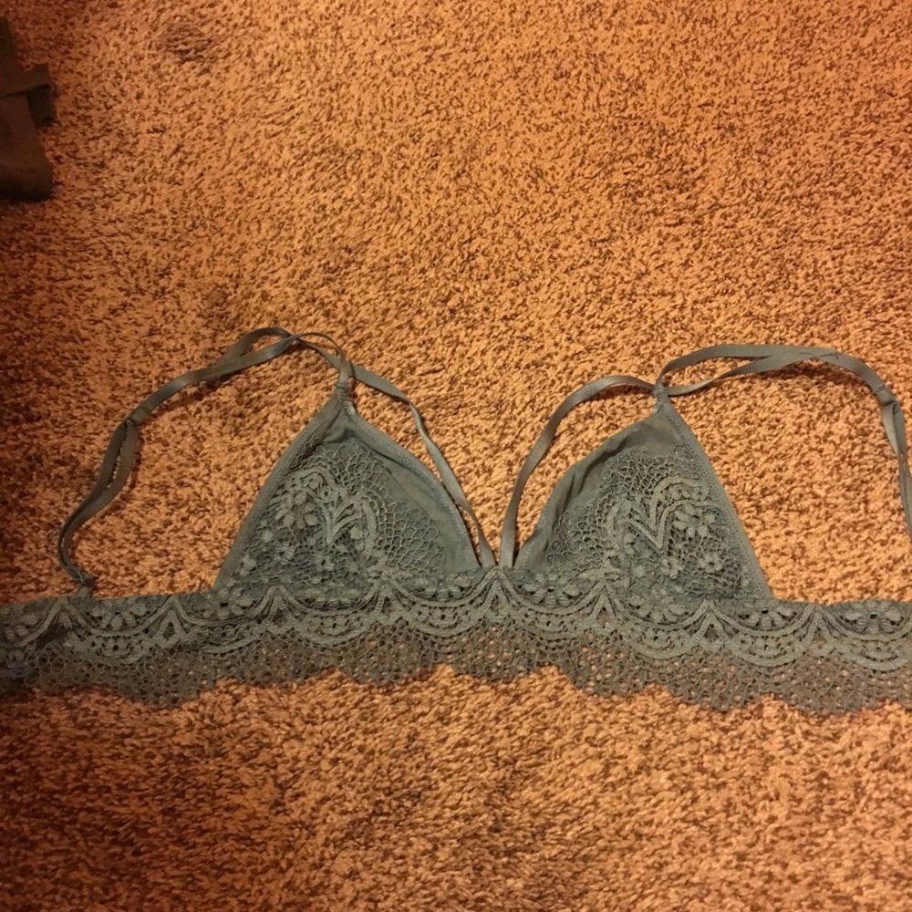 VS Bra
